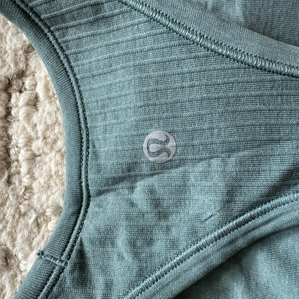 Lululemon ribbed tank top - Picture 3 of 4